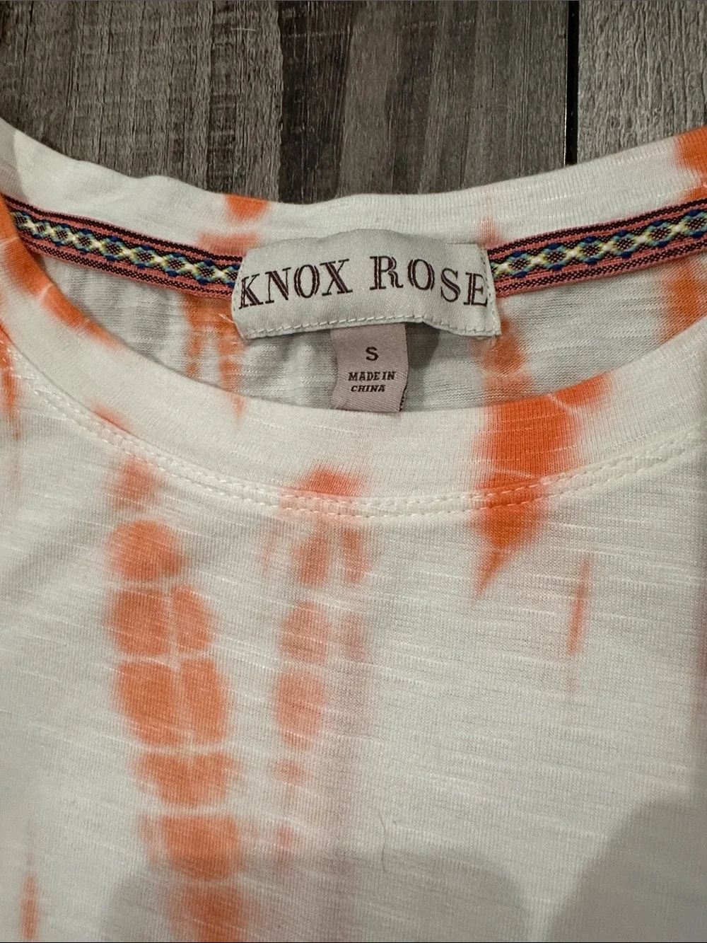 Knox Rose White & Tangerine 🍊 Tie-Dye Lace Ruffle Sleeve Top